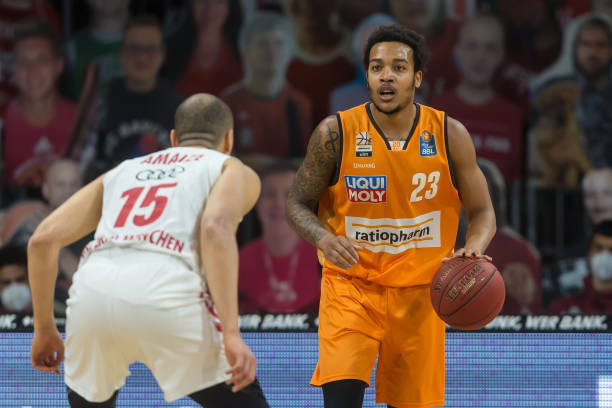 业与品牌运 业与品牌运