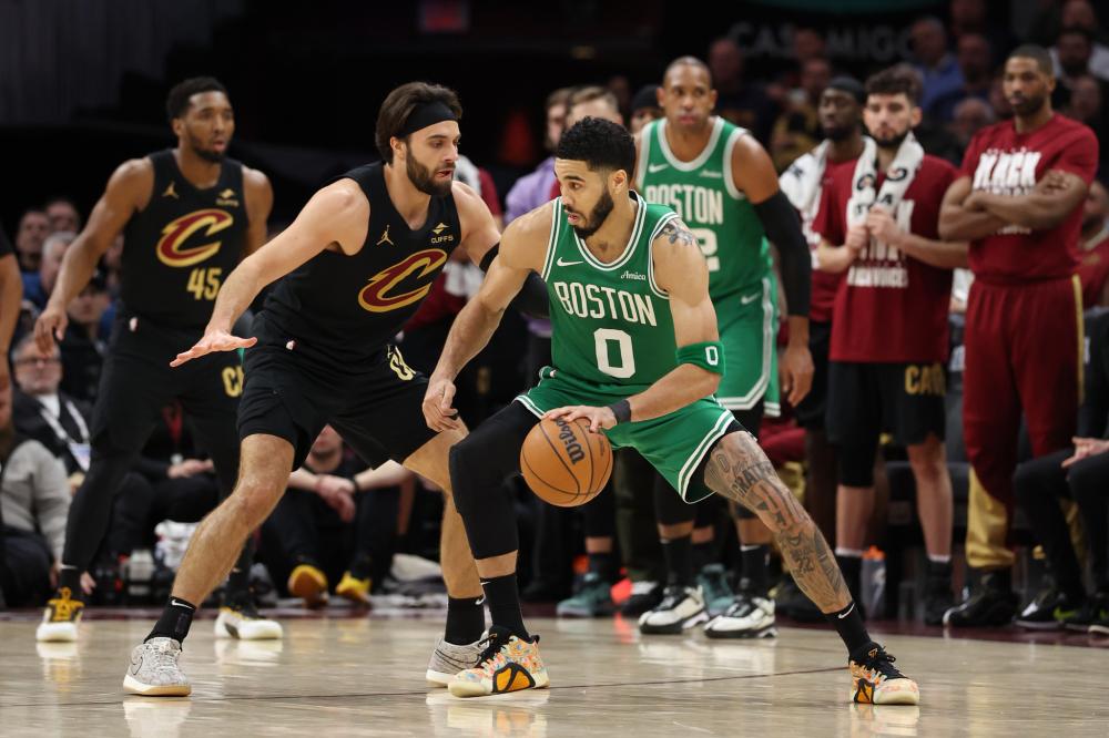 不仅保持了 不仅保持了