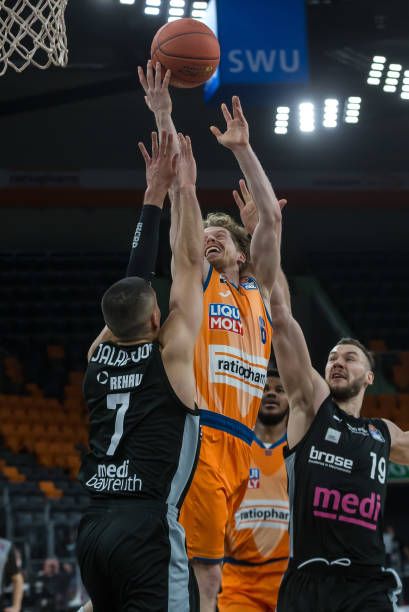 连锁反应快 连锁反应快